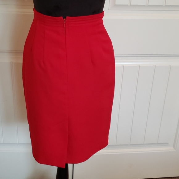 Skirt - Picture 3 of 7